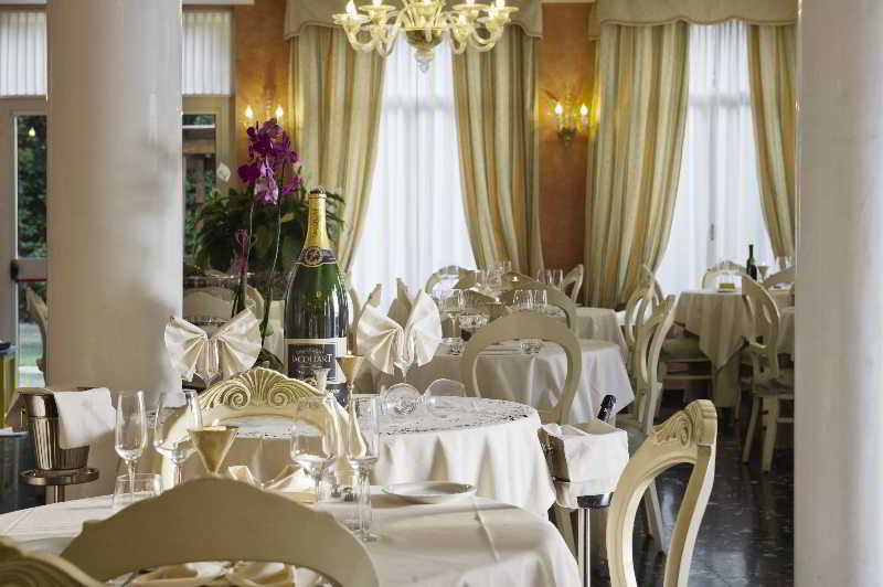 Hotel Viktoria Palace 4*
