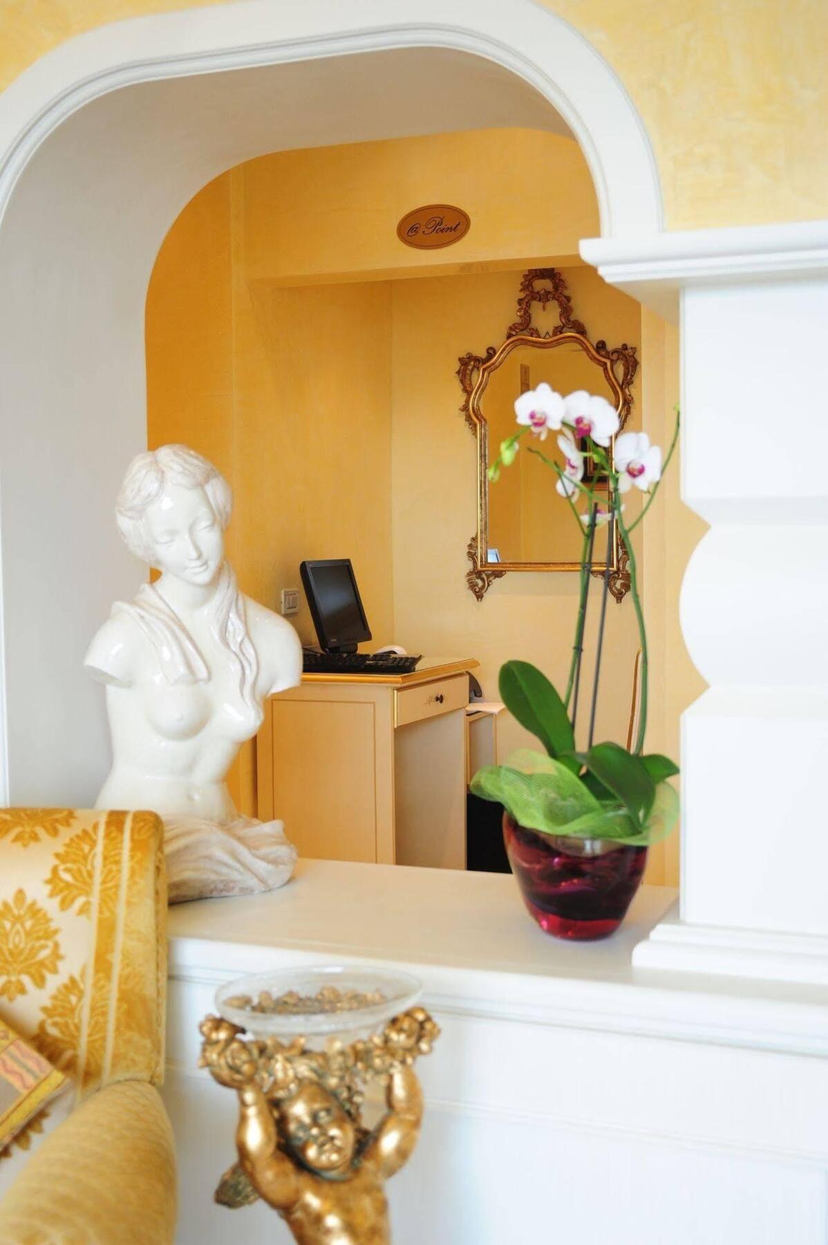 Hotel Viktoria Palace 4*