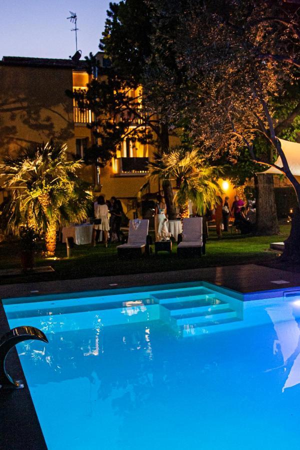 Viktoria Palace Hotel 4*