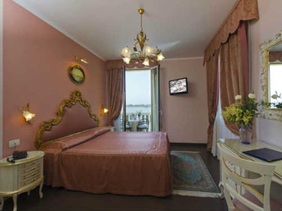 Hotel Viktoria Palace 4*